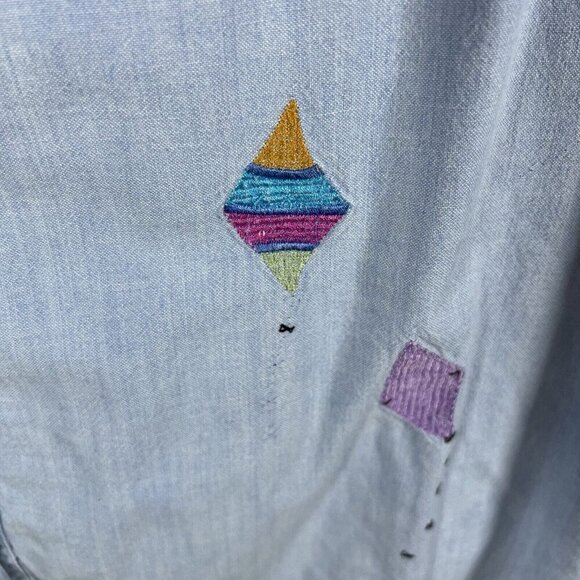 Vintage Button Up Chambray Top Kite Design Embroidery Womens Sz Large Cotton - Picture 5 of 8